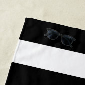 Nautical Stripes Bootnaam wit anker zwart Strandlaken (In situ)