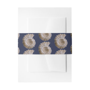 Nautical Tan Seashell Beach Weddenschap Uitnodigingen Wikkel