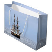 Nautical Vissen Boat Blue Skies Groot Cadeauzakje (Voorkant Gekanteld)
