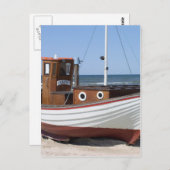 Nautical Vissen Boat op Sandy Ocean Beach Briefkaart (Voorkant / Achterkant)