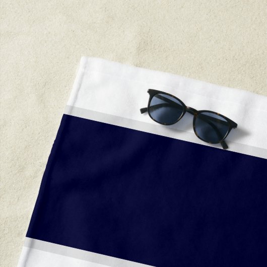 Nautical Wedding Floral Anchor Navy White Groom Strandlaken (In situ)