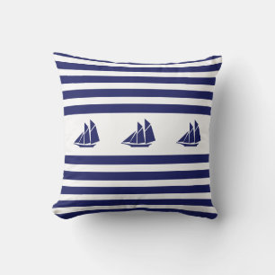 Nautical Yachts on Blue & White Striped Kussen