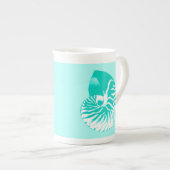Nautilus shell - turquoise , aqua en white porselein kop (Voorkant rechts)