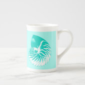 Nautilus shell - turquoise , aqua en white porselein kop (Rechts)