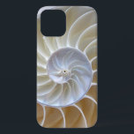 Nautilus Zee Shell Foto iPhone 12 Pro Hoesje<br><div class="desc">Deze macro close-up foto van de binnenkant van een nautilus zee shell onthult de verwondering en symmetrie van de natuur. De zachte tinten van taupe,  zand,  blush,  crème en bleek grijsblauw geven een parelachtige uitstraling aan dit technische hoesje dat altijd bij de hand zal blijven denken aan het zee.</div>