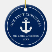 Nautisch anker voor ons eerste kerstblauw keramisch ornament (Achterkant)