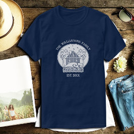 Nautisch Blauw Strand Huis Witte Familienaam Anker T-shirt