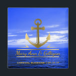 Nautisch Goud Anker Ocean Cruise Bruiloft Favor Magneet<br><div class="desc">Aangepaste, nautische anker bruiloft gunst magneet- Faux metallic goud anker logo is gecentreerd met gepersonaliseerde namen van paar in gouden kleur script belettering met een slagschaduw. Onderaan staat de naam van het cruiseschip en de datum. Op een prachtige landschapsfoto achtergrond van een diepblauwe oceaan met blauwe lucht erboven, die daadwerkelijk...</div>