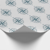 Nautisch kompas op grijs cadeaupapier (Hoek)