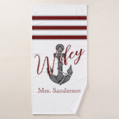 Nautisch Monogram Maroon Rood Bloemen Anker Badhanddoek (Badhanddoek)