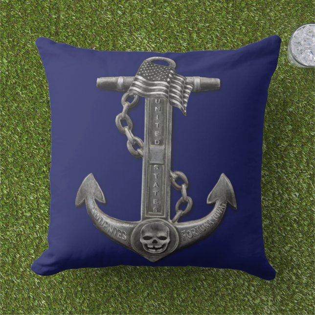 Nautisch noodlijdende Amerikaanse ankerschedelvlag Buitenkussen (Gras)