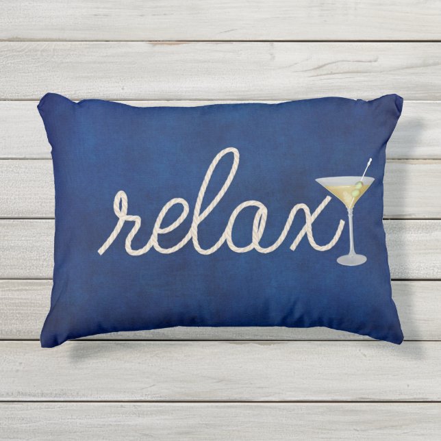 Nautisch touw op blauw met martini en ontspan teks buitenkussen (Voorkant)