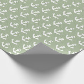 Nautische  ankerpatroon op salie groen cadeaupapier (Hoek)