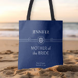 Nautische bruiloft bruids partij Moeder van de bru Tote Bag<br><div class="desc">Bruidsfeest canvas tas met nautisch thema om te personaliseren voor elk van de leden in uw bruidsfeest. De aangepaste tekst bevat uw gastnaam, rol of relatie en de naam van de bruid en bruidegom en hun trouwdatum. Als u zich wilt wagen aan het ontwerpgereedschap, kunt u ook de kleur van...</div>