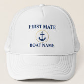 Nautische eerste stuurman bootnaam wit blauw goud trucker pet (Voorkant)