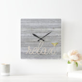 nautische kabel op hout met martini en ontspant te vierkante klok (Huis)