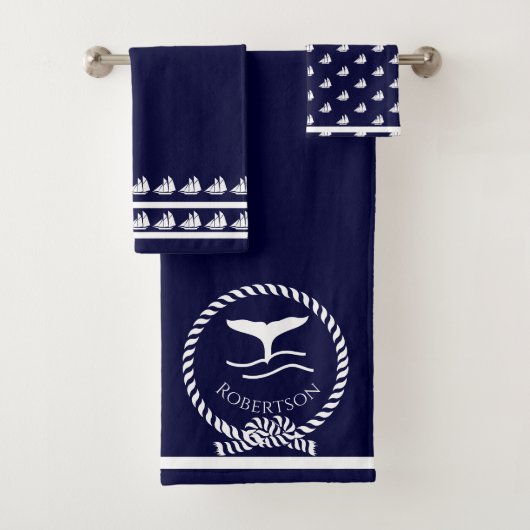 Nautische kustnaam Zeilboot Whale Navy Blue Bad Handdoek (Insitu)