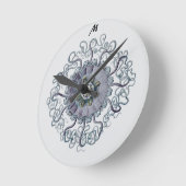 Nautische Natuur Whimsical Blue Zee Life Monogramm Ronde Klok (Hoek)