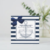 Nautische Navy Ribbon Anchor Het is een Boy Baby s Kaart (Staand voorkant)