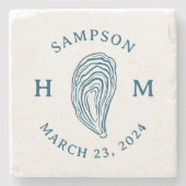 Nautische Oester Shell Monogram met Naam Datum Stenen Onderzetter (Voorkant)