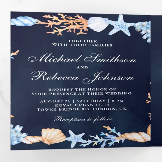 Nautische schelpen marineblauw fotocollage bruilof drieluik uitnodiging (Binnenzijde eerst)