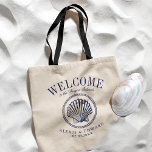 Nautische Stijl  SeaShell Custom Welkom Tote Bag<br><div class="desc">Een unieke set van aangepaste canvas tassen op maat van uw strand stijl of bestemming bruiloft. Het bevat een welkomsttekst, gevolgd door de naam van de locatie of de persoon die de tas ontvangt. Onder dit is een stijl zeeschelp in de kleur marine. Alle elementen van de zijkant van onze...</div>