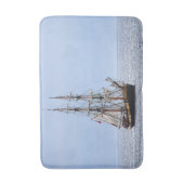 Nautische visserijboot blauwe luchten badmat (Voorkant Verticaal)