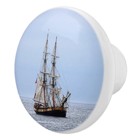 Nautische vissersboot blauwe luchten keramische knop (Rechts)