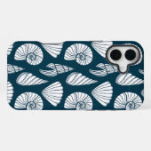 Nautische Zeeschelp Patroon in Wit en Marine iPhone Hoesje (Achterkant horizontaal)