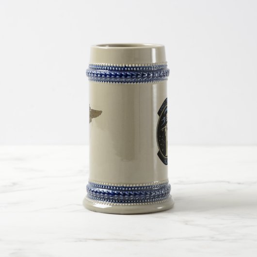 NAVAIR 0966 Stein met Aviator Wings Bierpul (Center)
