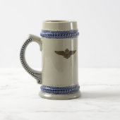 NAVAIR 0966 Stein met Aviator Wings Bierpul (Links)
