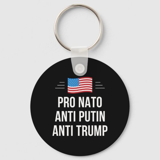 NAVO - Anti Poetin - Anti Trump - Sleutelhanger (Voorkant)