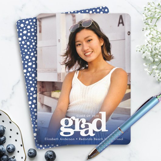 Navy afstuderen foto gewaagde moderne typografie aankondiging