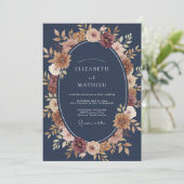 Navy Amethyst Bloemen Bruiloft Omhelzing Kaart (Staand voorkant)