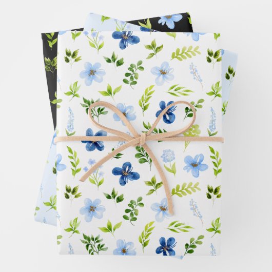 Navy and Baby Blue Flowers with Foliage Pattern Inpakpapier Vel (In situ)