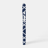 Navy bamboe roosterpatroon monogram iPhone 16 hoesje (Linkerkant)