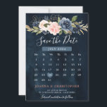 Navy Blauw Blush Roze Rose Boho Kalender Save The Date<br><div class="desc">Klik op "Klik om verder aan te passen" om het hart te verplaatsen naar de datum die u nodig hebt. Neem contact met mij op voor hulp bij maatwerk Mooie bloemenboho bruiloft opslaan van de datum kalender kaart heeft handgeschilderde waterverf bloemengraphics / rozen in rijke tinten van marineblauw en blush...</div>