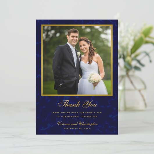 Navy Blauw en Goud Bruiloft Foto Bedankkaart (Staand voorkant)