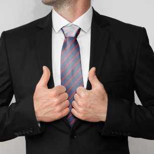 Navy blauw en rood streepjespatroon stropdas