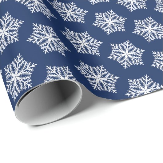 Navy Blauw en Witte Sneeuwvlokken Kerstmis Cadeaupapier (Rol Hoek)