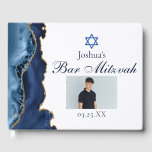 Navy Blauw Goud Agaat Bar Mitzvah Party Foto Gastenboek<br><div class="desc">Elegante marineblauw en gouden agaat versiert de zijkant van dit moderne Bar Mitzvah feestgastenboek. De naam van je zoon is geschreven in een mooi formeel schrift onder de Davidster. Voeg hun foto toe voor een persoonlijke touch. Perfect voor een chique, stijlvolle Joodse familie die viert dat hun jongen wordt geroepen...</div>