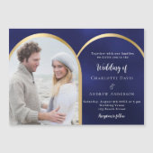 Navy blauw goud foto boog bruiloft magnetische uitnodiging (Voorkant)