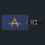 Navy Blauw Goud Girly Script Monogram Naam Modern Bagagelabel<br><div class="desc">Navy Blue and Gold Monogram Voeg je eigen naam Script Bagagetas Label De tas label maakt de perfecte lieve 16 jarige,  bruiloft,  vrijgezellenfeest,  baby shower of vrijgezellenfeest cadeau voor iemand het versieren van haar kamer in stijl.</div>