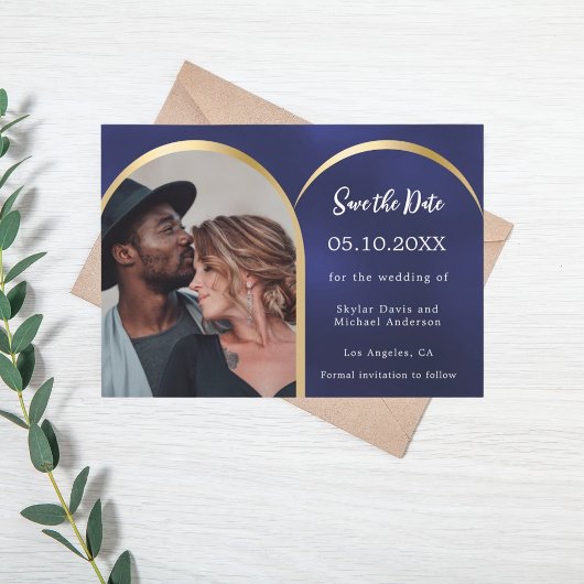 Navy blauw goud moderne foto boog bruiloft save the date