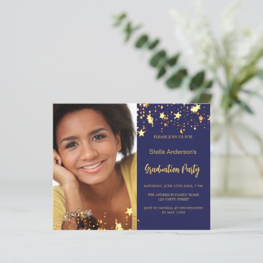 Navy blauw gouden sterren foto afstuderen uitnodig (Staand voorkant)