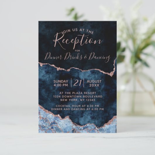 Navy blauw Roos gouden agaat marmer bruiloft recep Informatiekaartje (Staand voorkant)