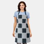 Navy Blauw Zwart-wit Checkerboard Schort (Gedragen)