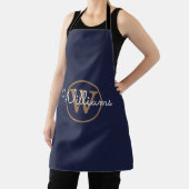 Navy Blauwe Gouden Monogram Script Naam Schort (Insitu)