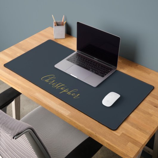 Navy Blauwe Gouden Script Naam Minimalistische Mon Bureaumat (Kantoor 2)