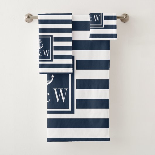 Navy Blauwe Streep Zeeanker Monogram Beginletters Bad Handdoek (Insitu)